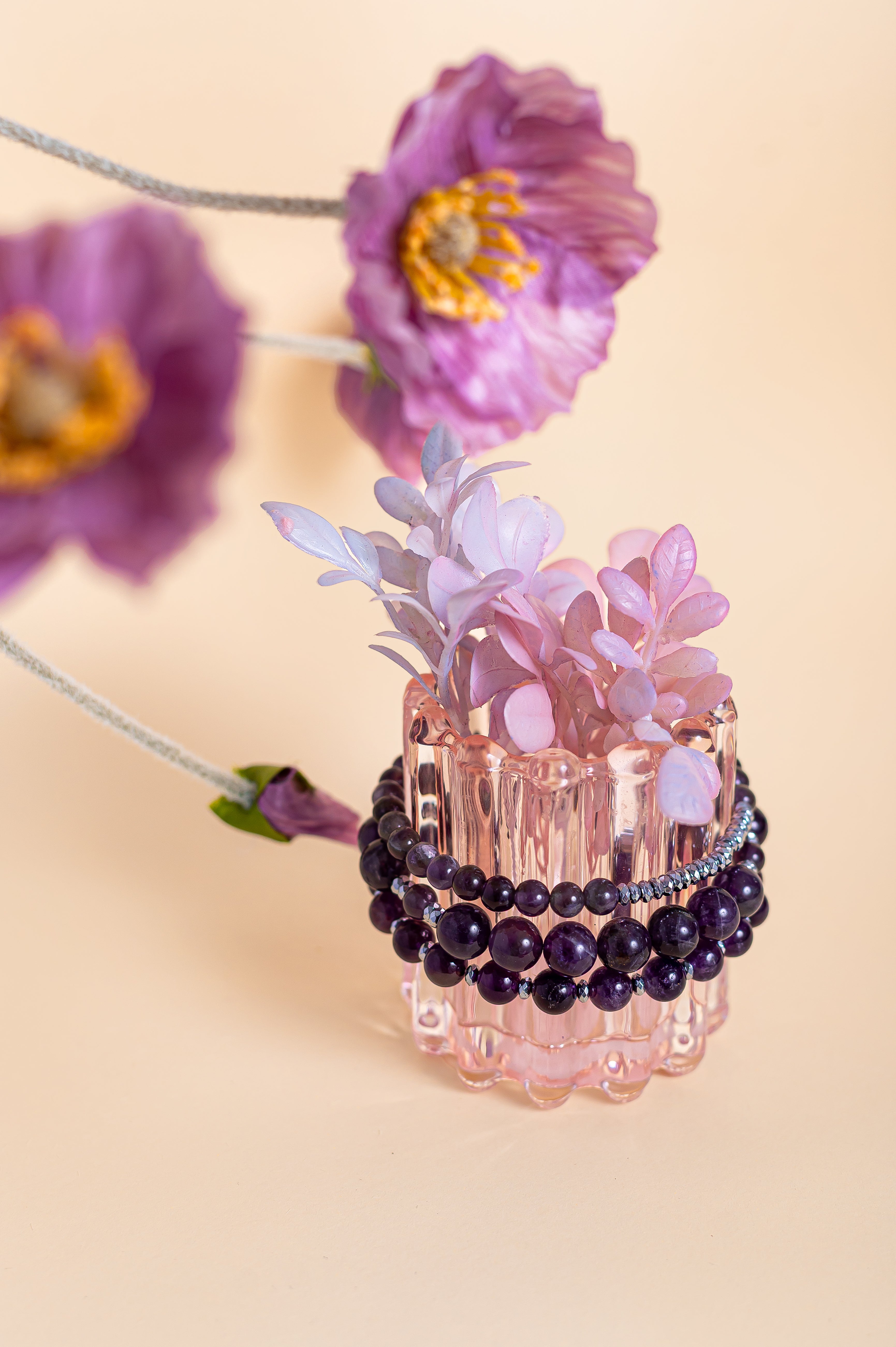 Комплект от три гривни с аметист и хематит