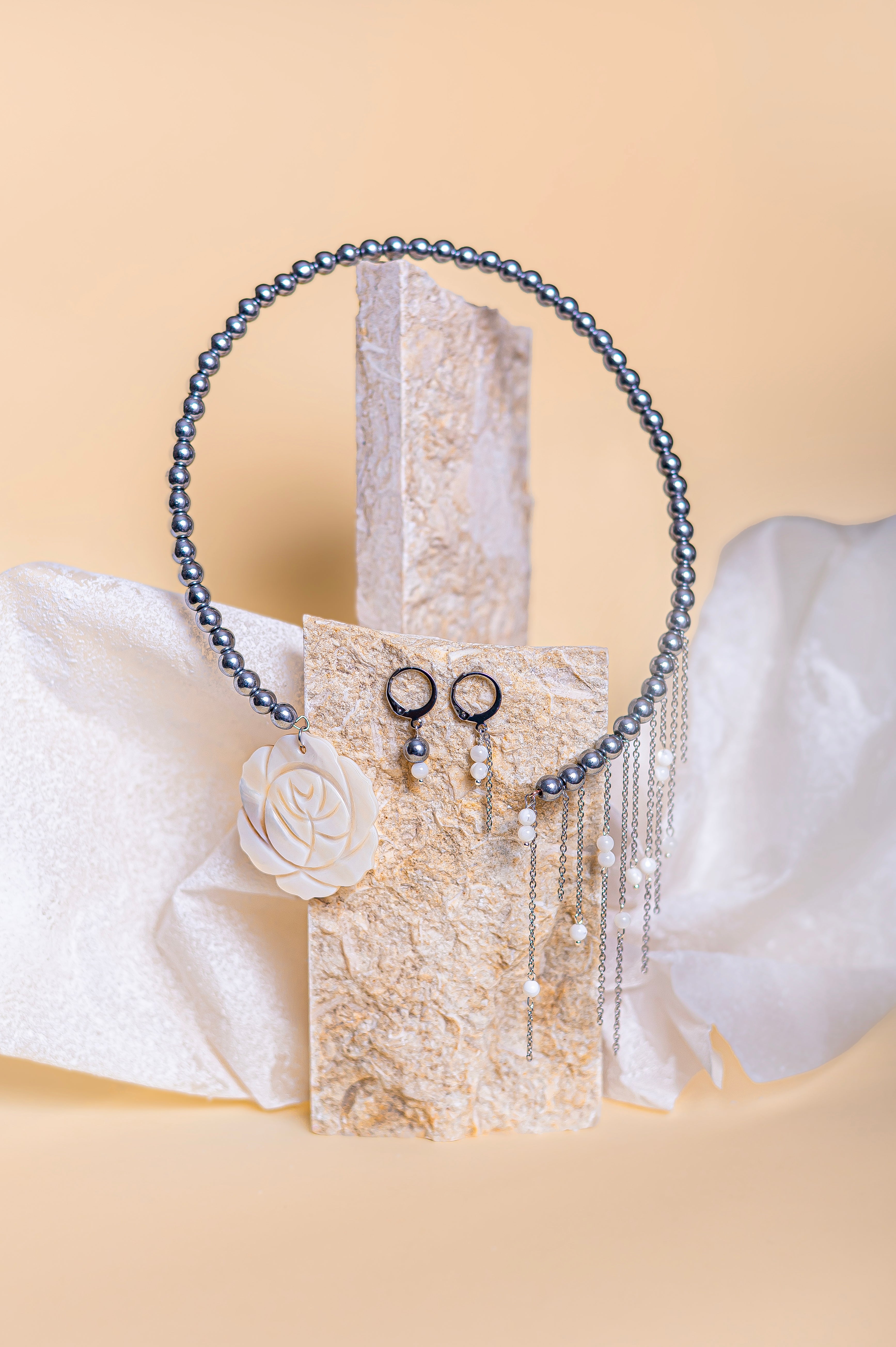 Сет „Нежна елегантност“ с хематит и седеф