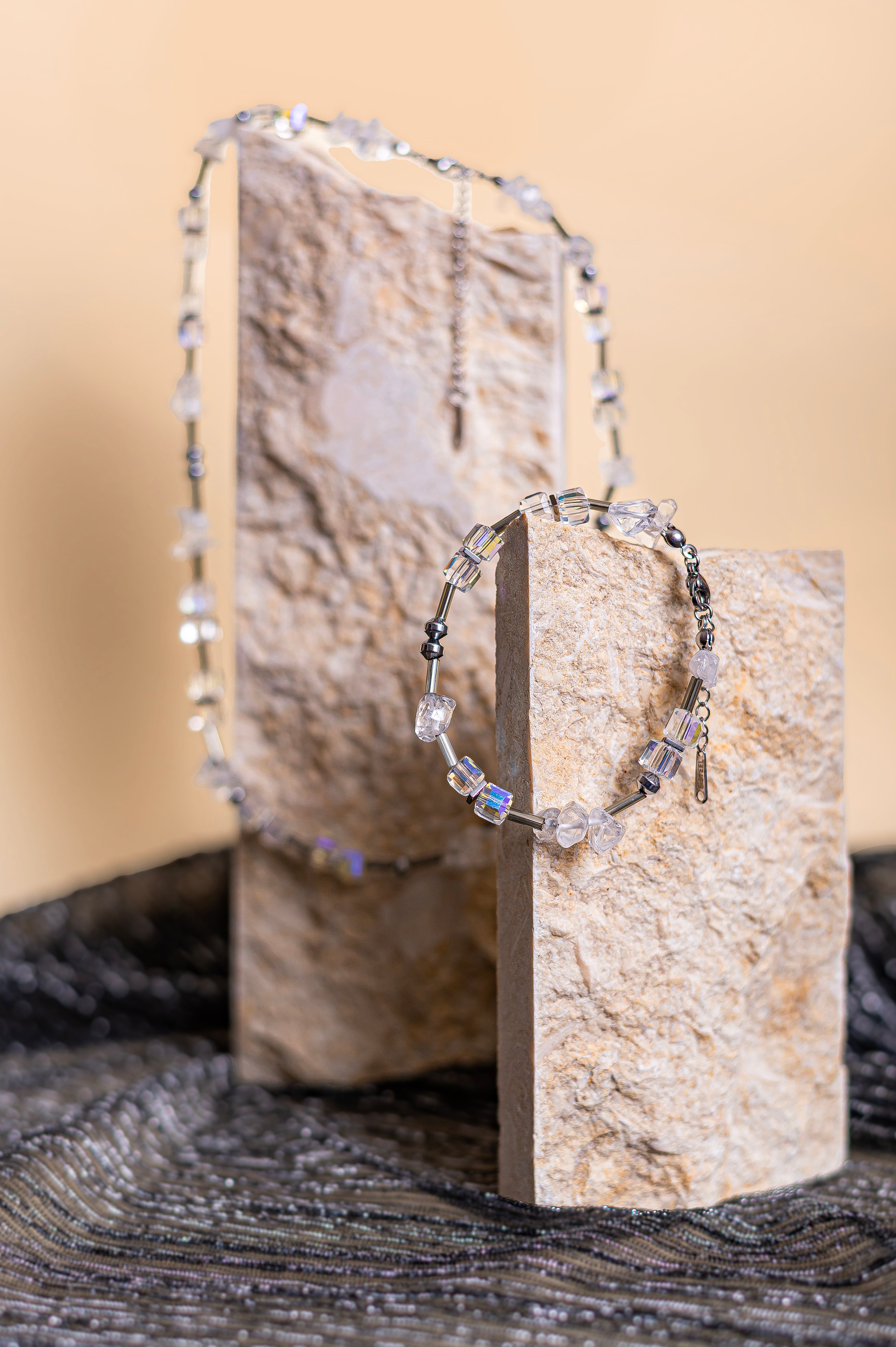 „Стил и вътрешна сила“ - комплект с планински кристал и хематит