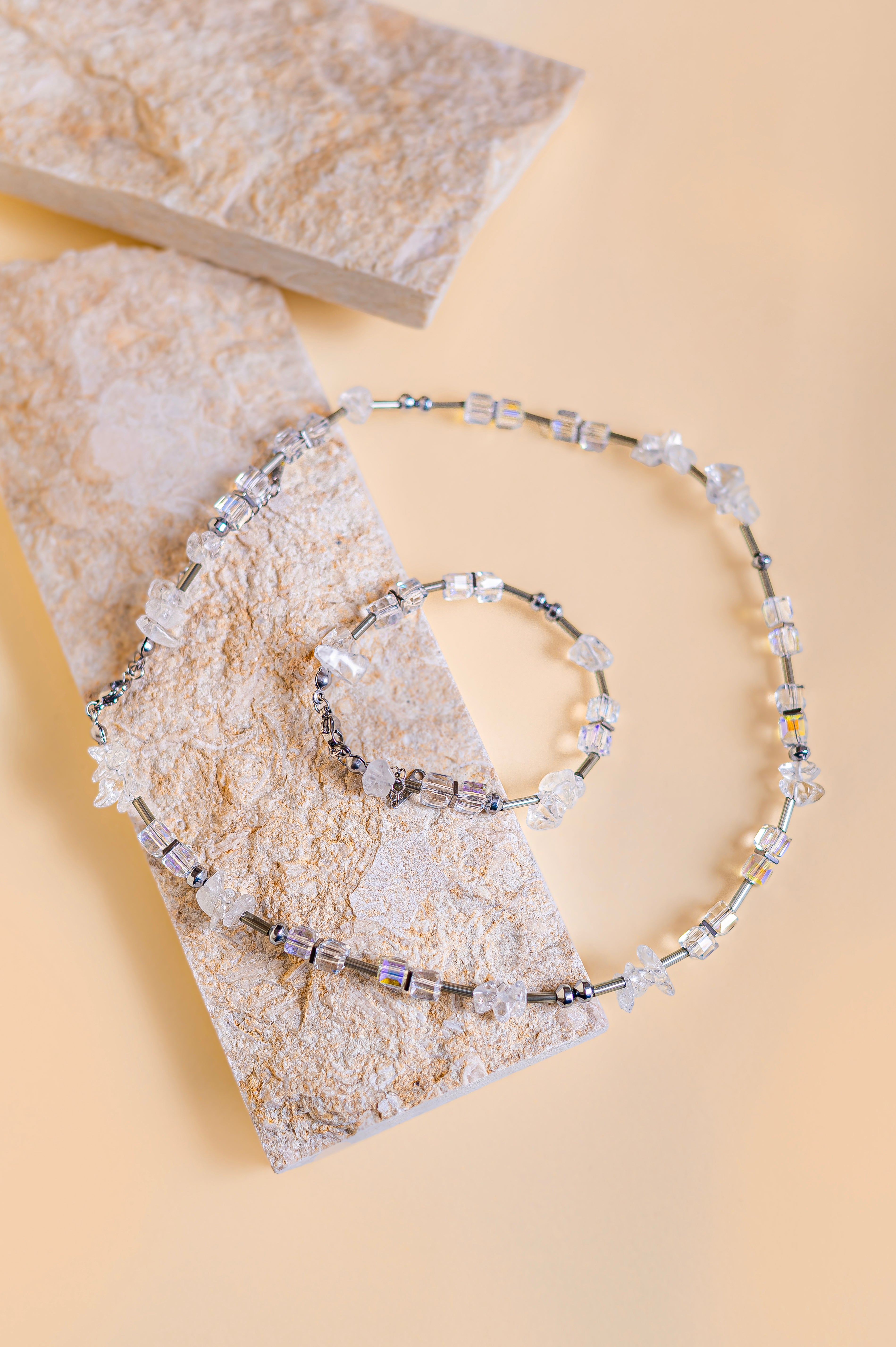 „Стил и вътрешна сила“ - комплект с планински кристал и хематит