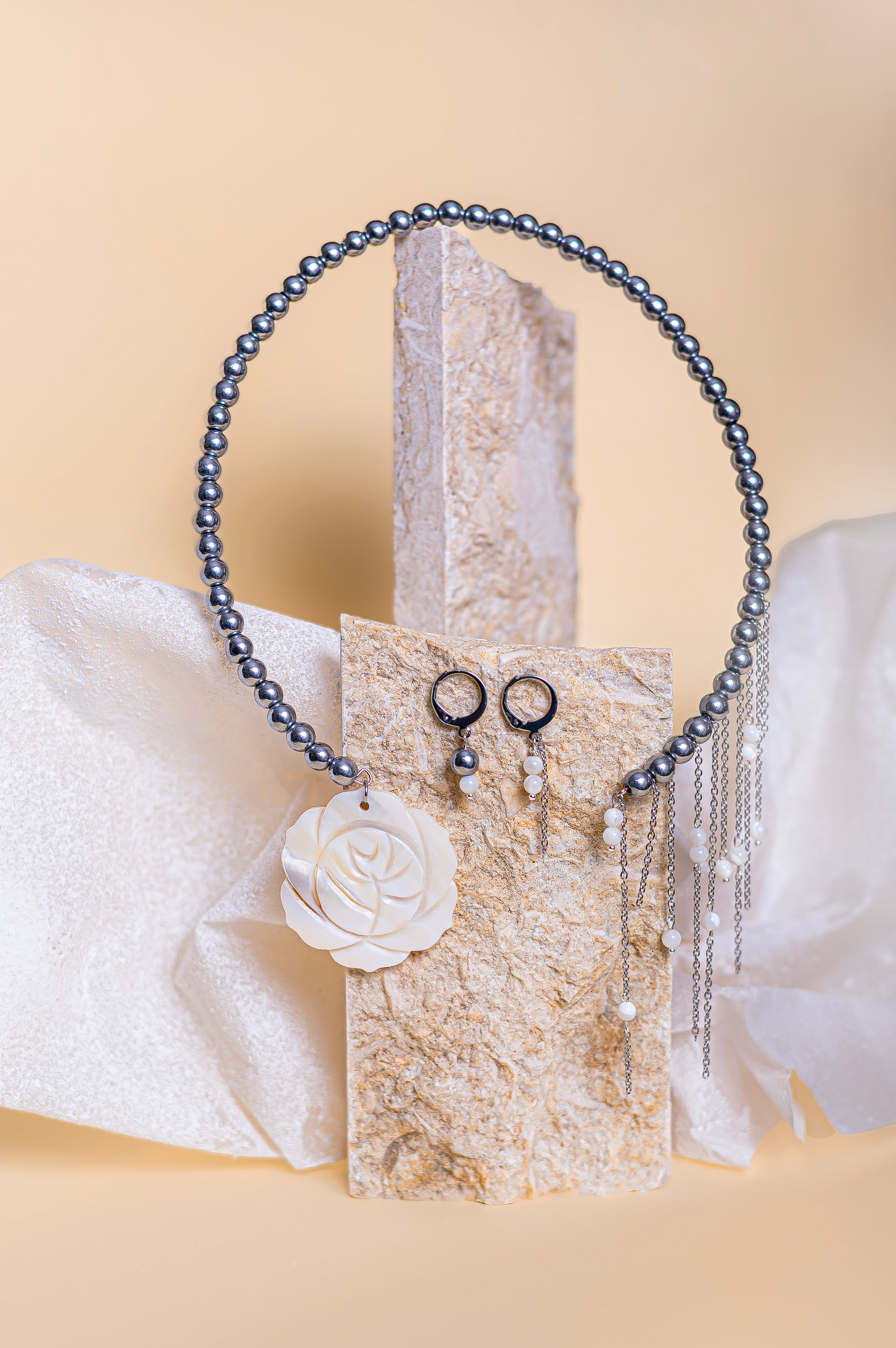 Сет „Нежна елегантност“ с хематит и седеф