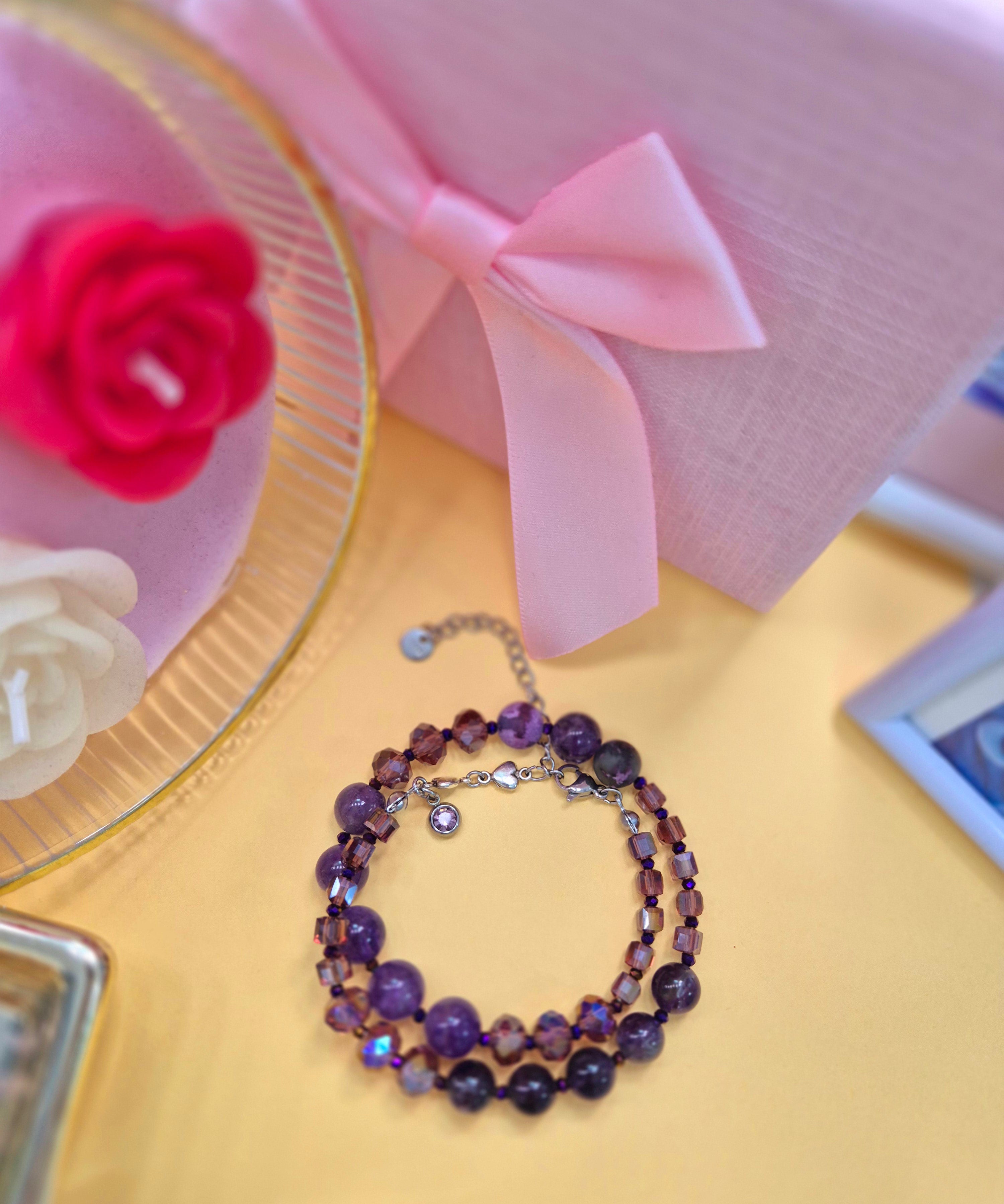 Двойна гривна „Лилава магия“ с аметист, чароит и кристали